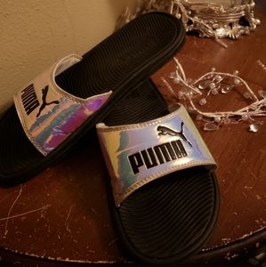 SOLD🎆Puma opalescent slides